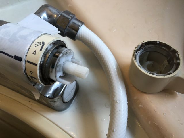 お風呂の混合水栓のカチッと音復活（TOTO TMJ46C2V1）